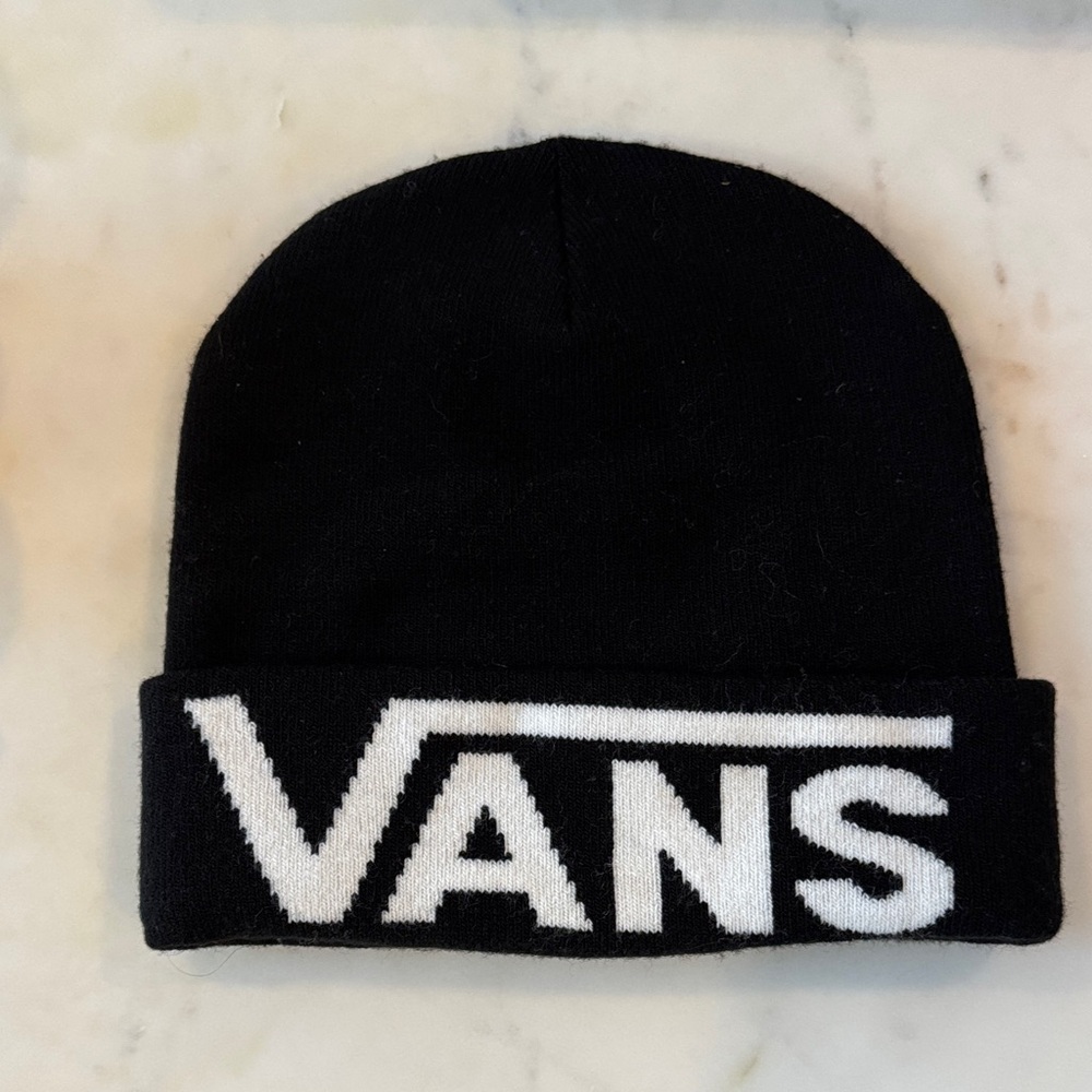 Vans Classic Black and White Knit Beanie